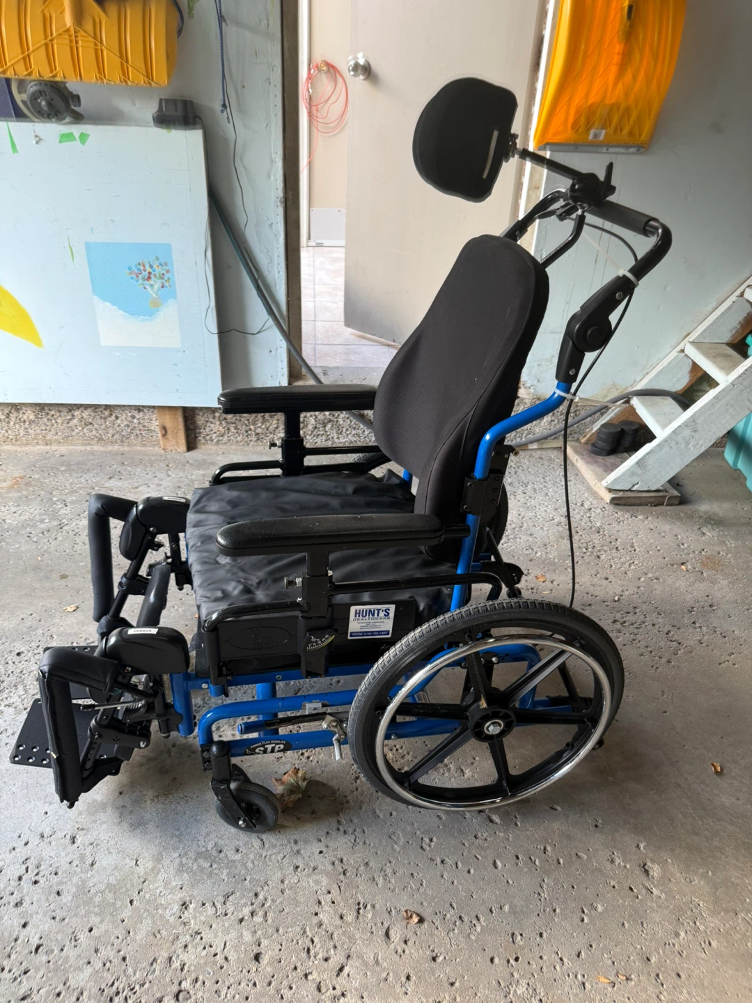 Hunt's Healthcare Blue Wheelchair - photo 2