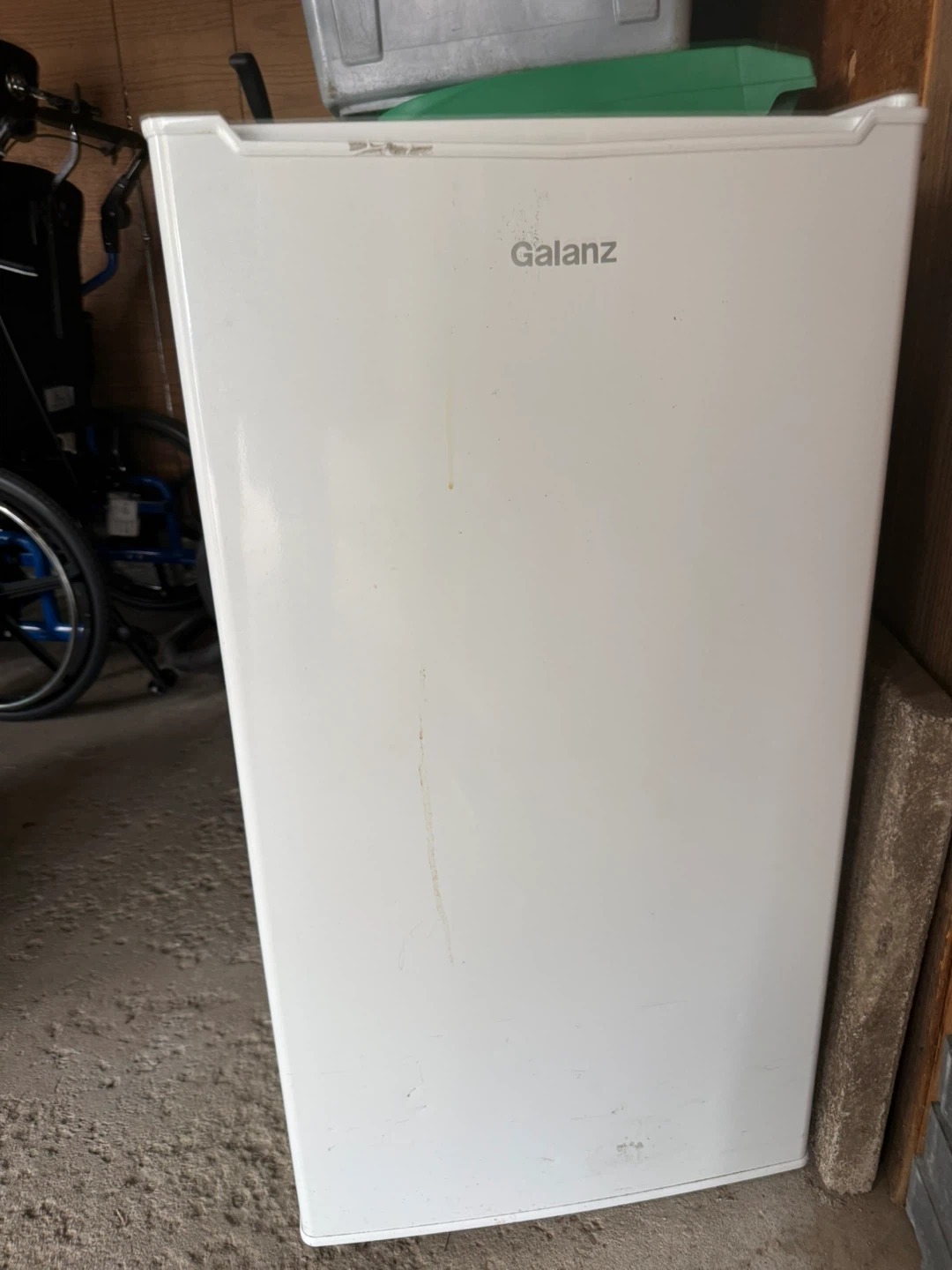Galanz White Mini Fridge