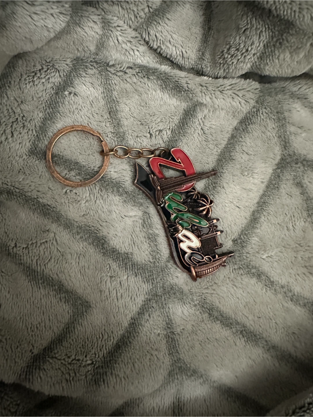 Dubai Souvenir Magnets & Keychain - photo 3