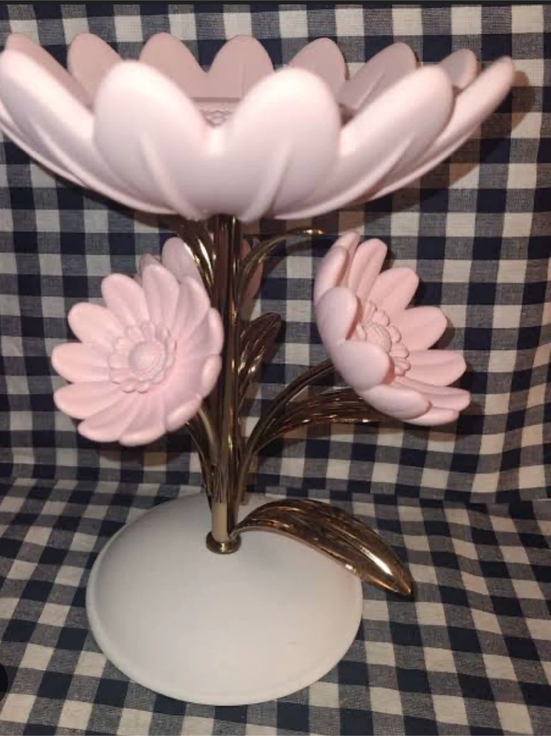 Bath & Body Works Flower Pedestal Candle Holder - photo 2