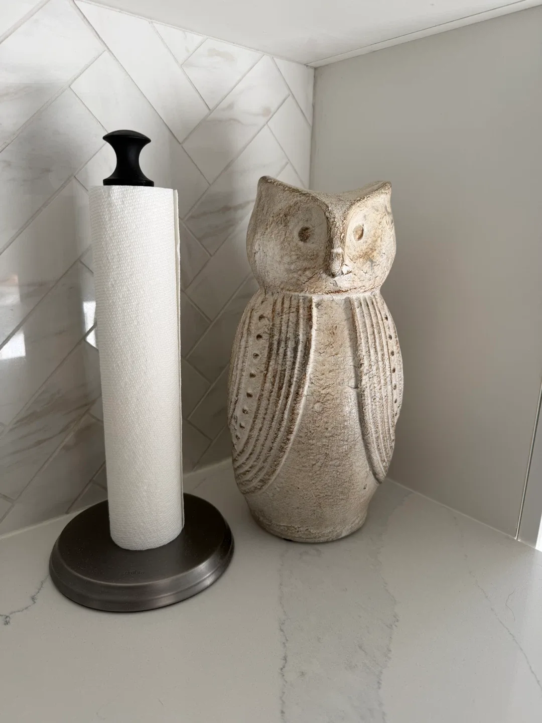 Decorative Owl Figurine image indicator(2)
