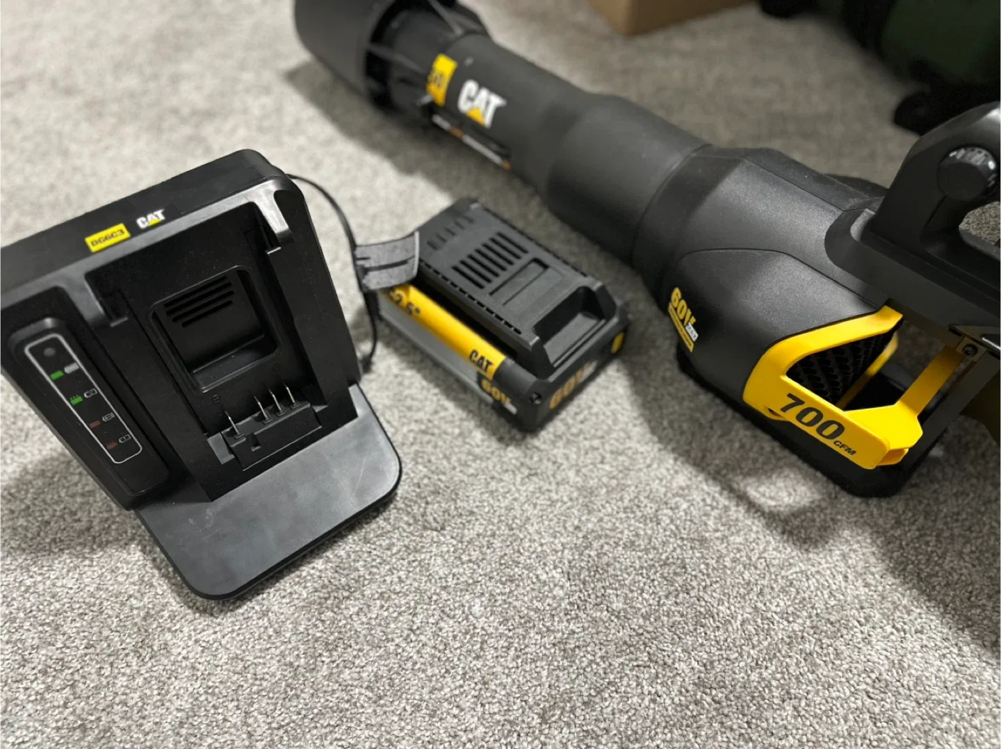 Cat DG650 60V 700CFM Cordless Leaf Blower - Like New! image indicator(6)