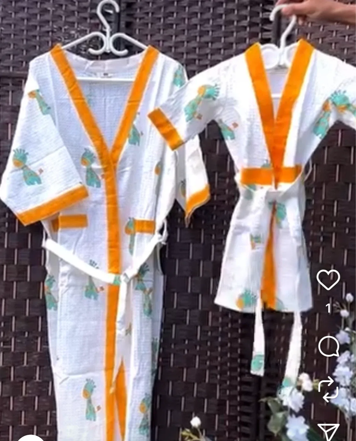 Kids' Cotton Waffle Robe with Flamingo Print image indicator(5)