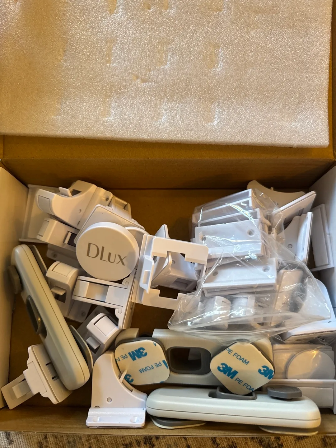 DLUX Baby Safety Kit Magnetic Locks image indicator(2)