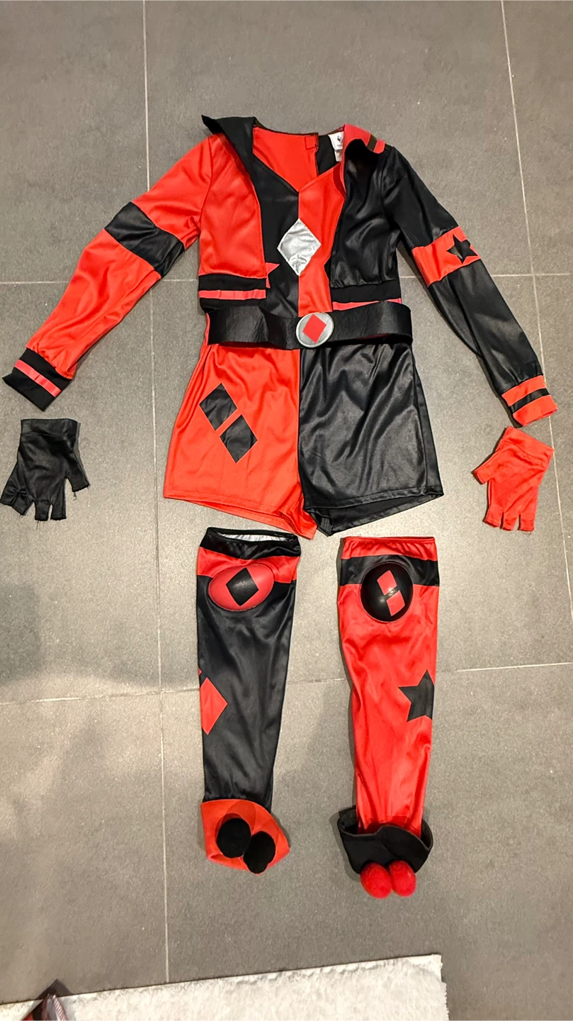 Party City Harley Quinn Costume - Red & Black Size 10-13 - photo 2