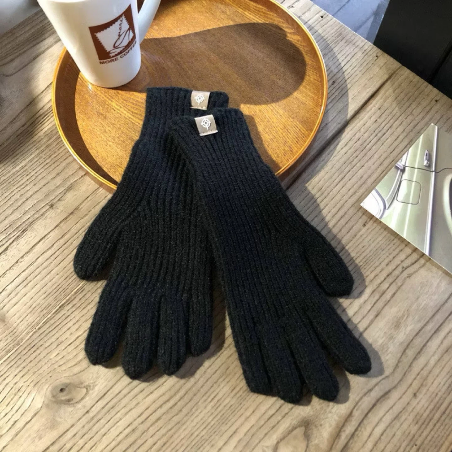 Knitted Gloves - Black and Pink