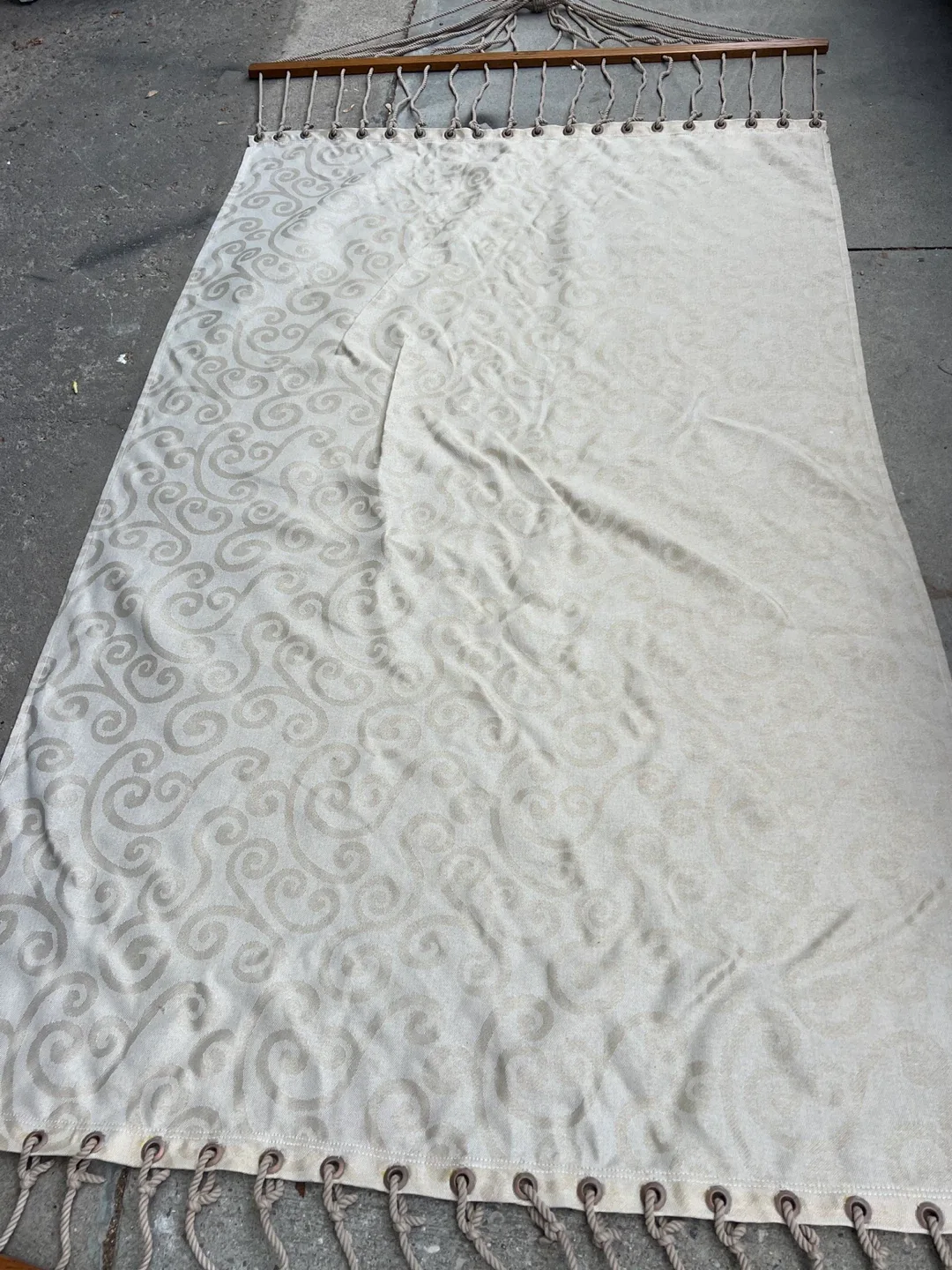 Hammock with Beige Patterned Fabric image indicator(4)