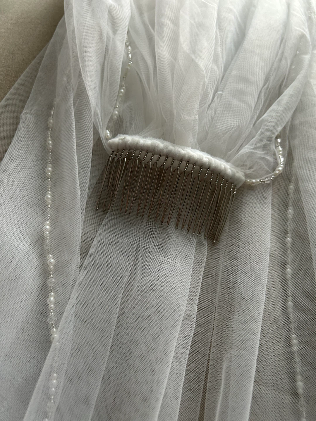 Wedding Veil with Pearls & Crystals - photo 2