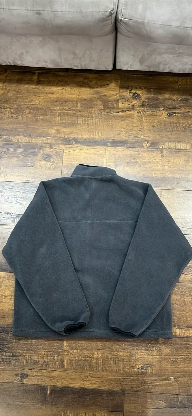 Uniqlo Fleece Pullover - Size M image indicator(3)