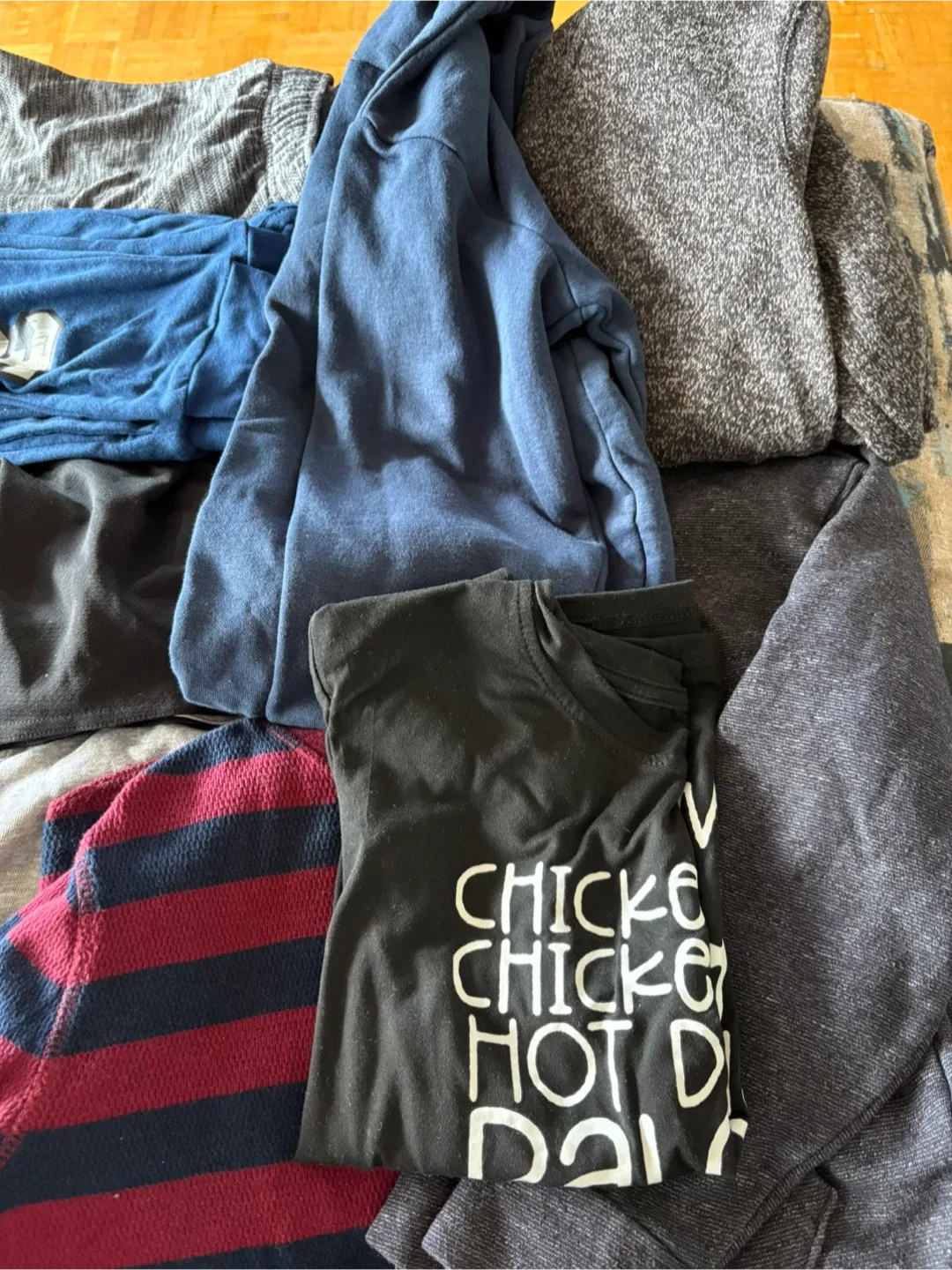 Mixed Clothing Lot boys size 8 image indicator(3)