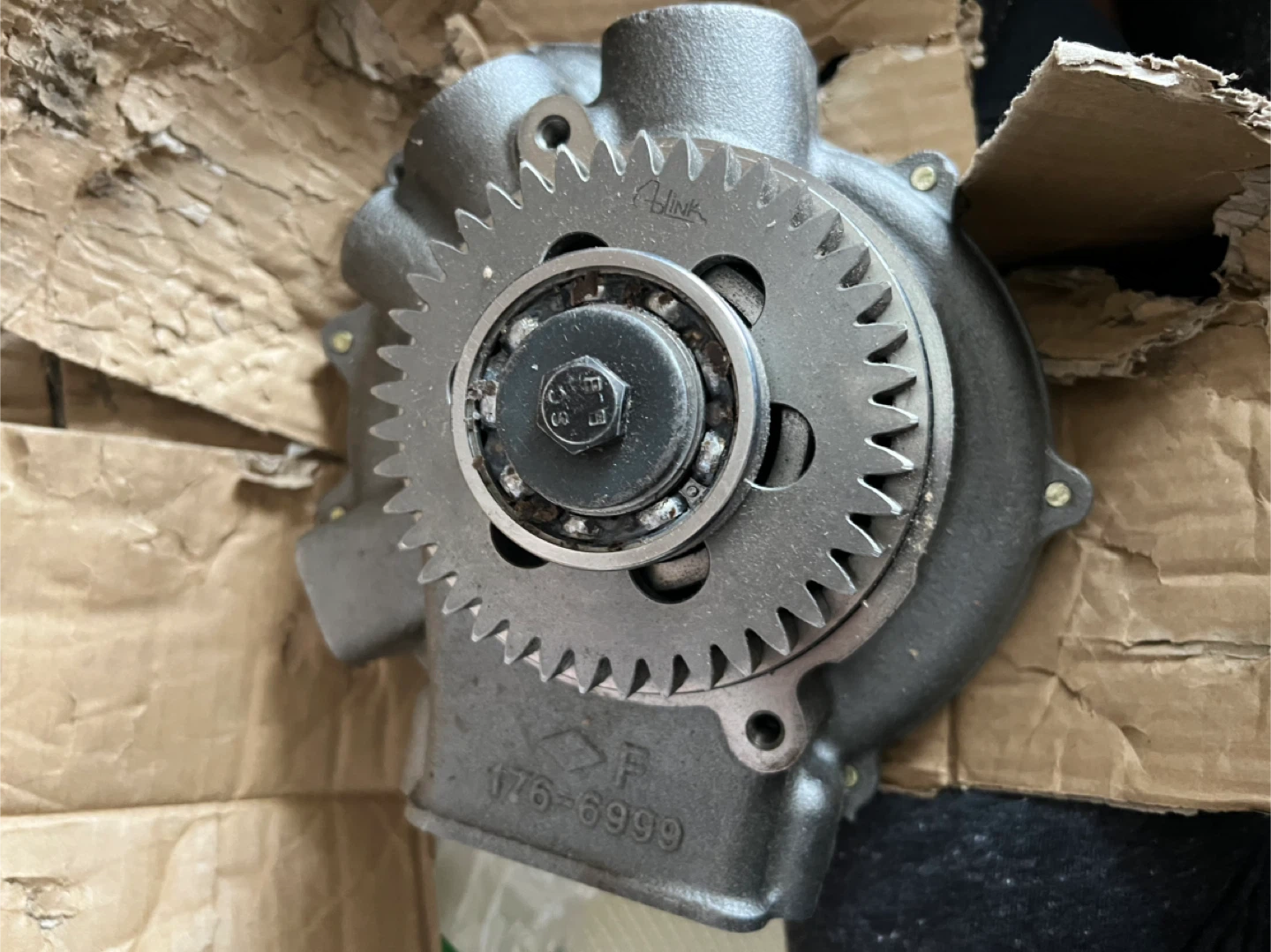 176-6999 water pump - photo 2