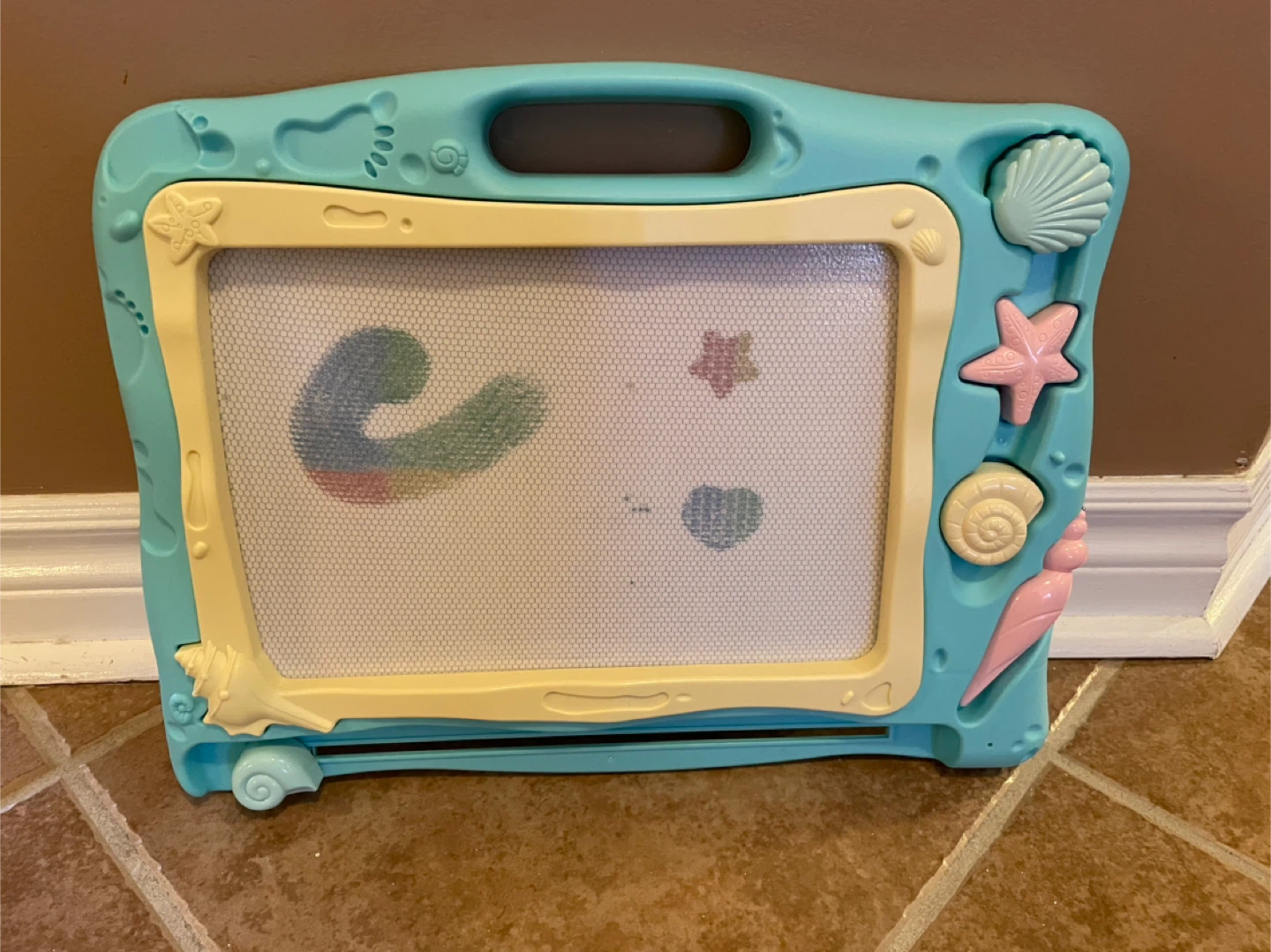 Kids' Magnetic Drawing Board