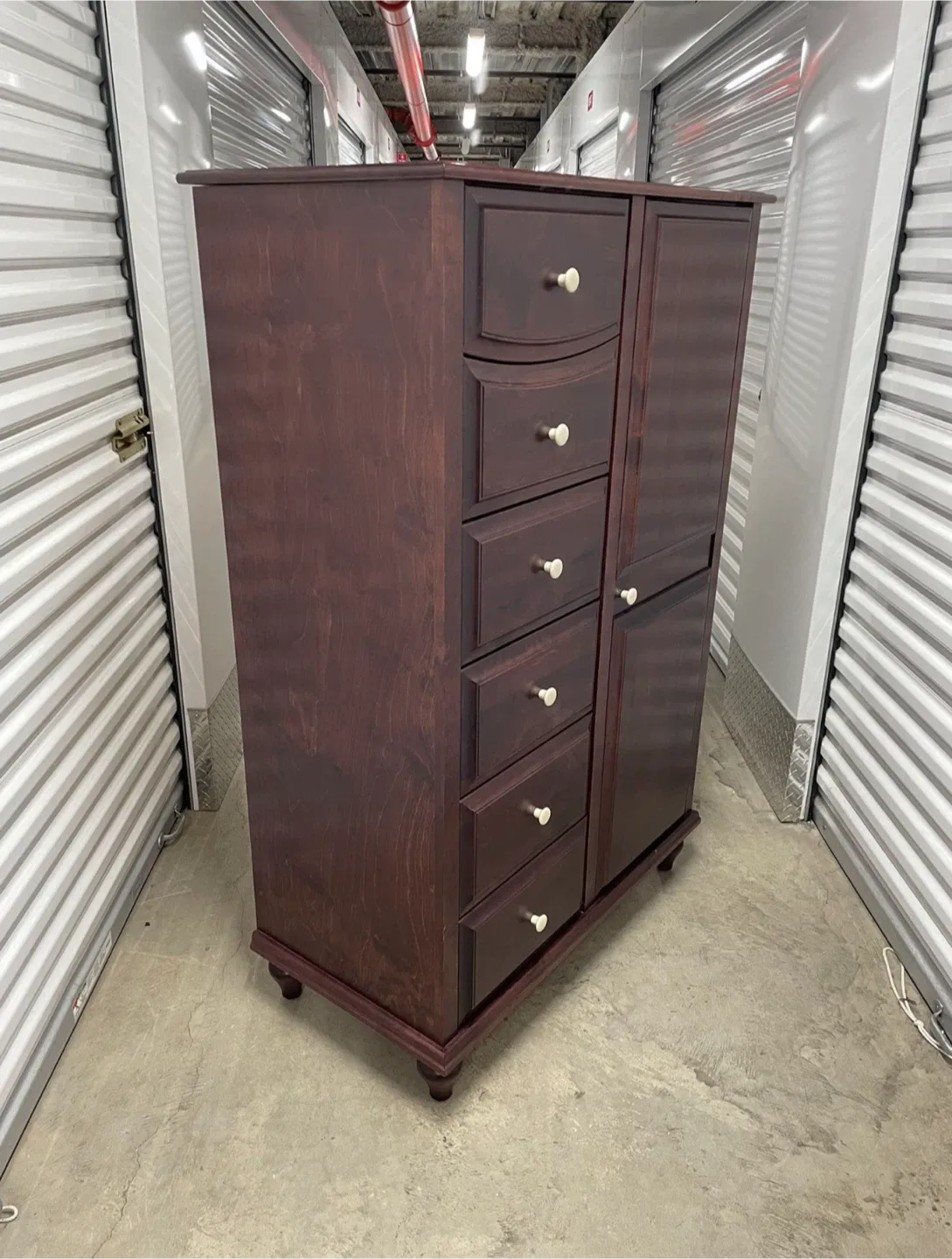 Dresser / Changing Table & Armoire / Chest Of Drawers image indicator(8)