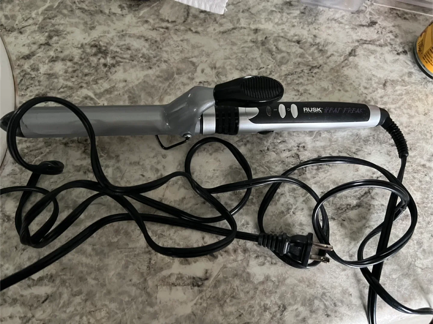 RUSK - Professional Curling Iron (Rusk Heat Freak) image indicator(2)