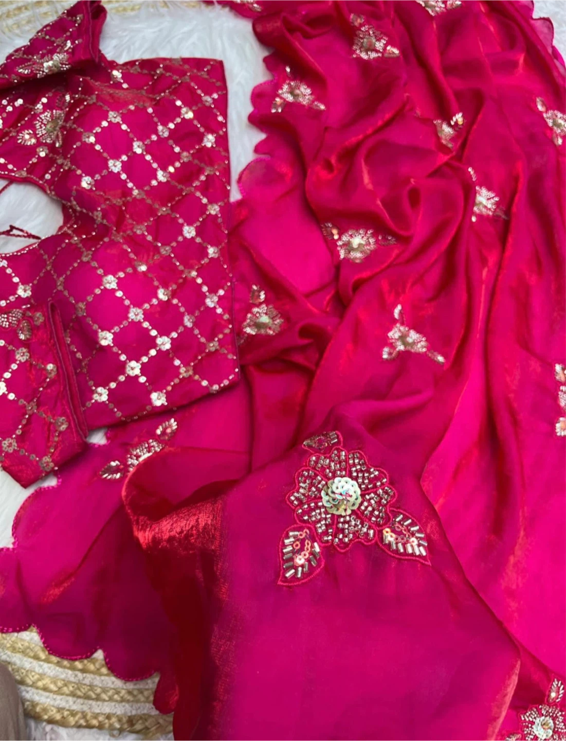 Pink Embellished Saree with Blouse - photo 2