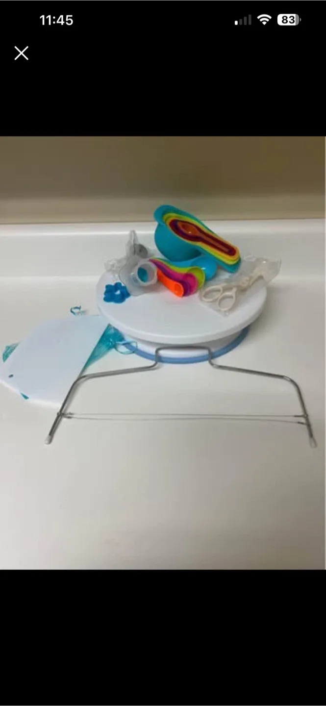 Cake Decorating Set with Measuring Cups & Spoons image indicator(2)