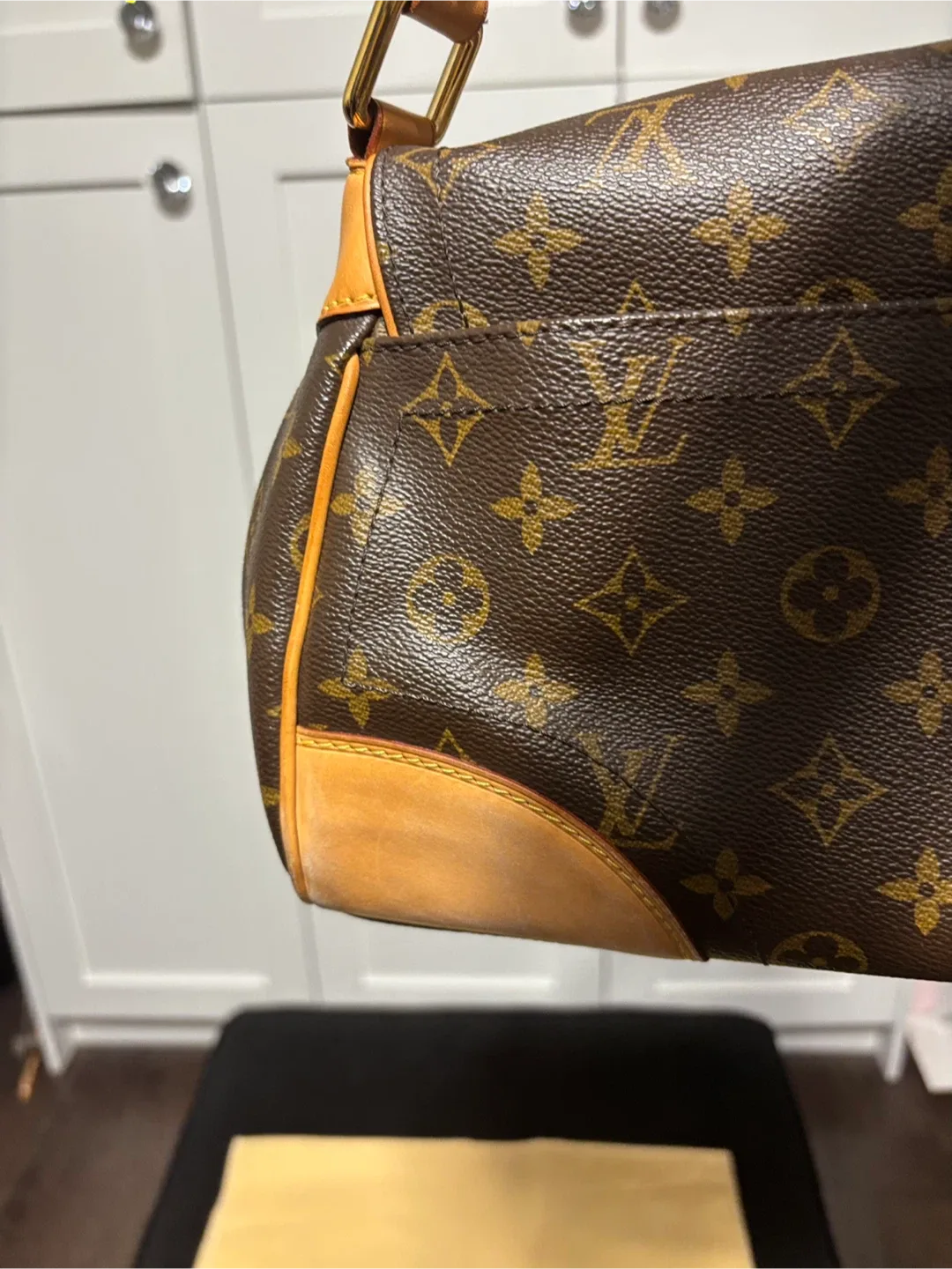 Louis Vuitton Monogram Canvas Shoulder Bag image indicator(5)