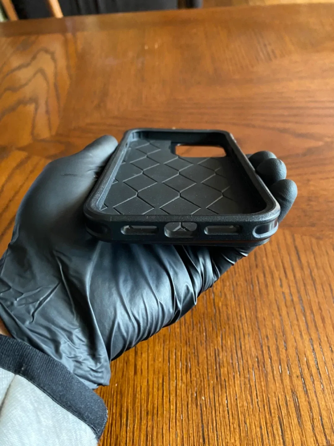 iPhone 13 Pro Max Case image indicator(4)