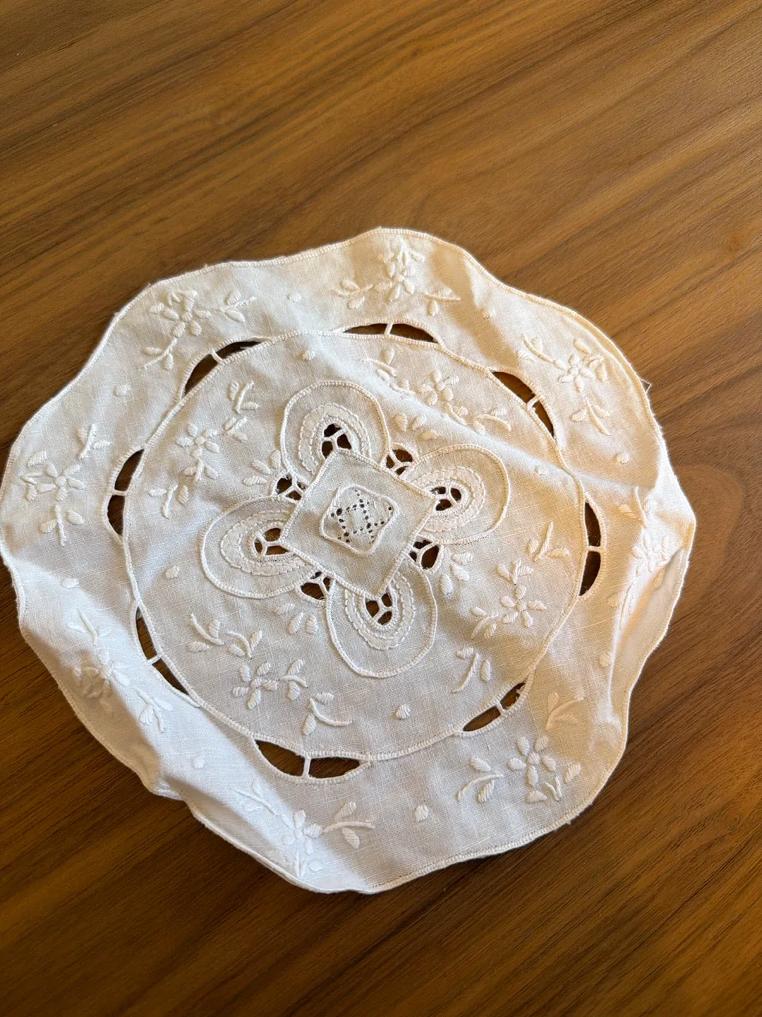 White Embroidered Doily thumbnail