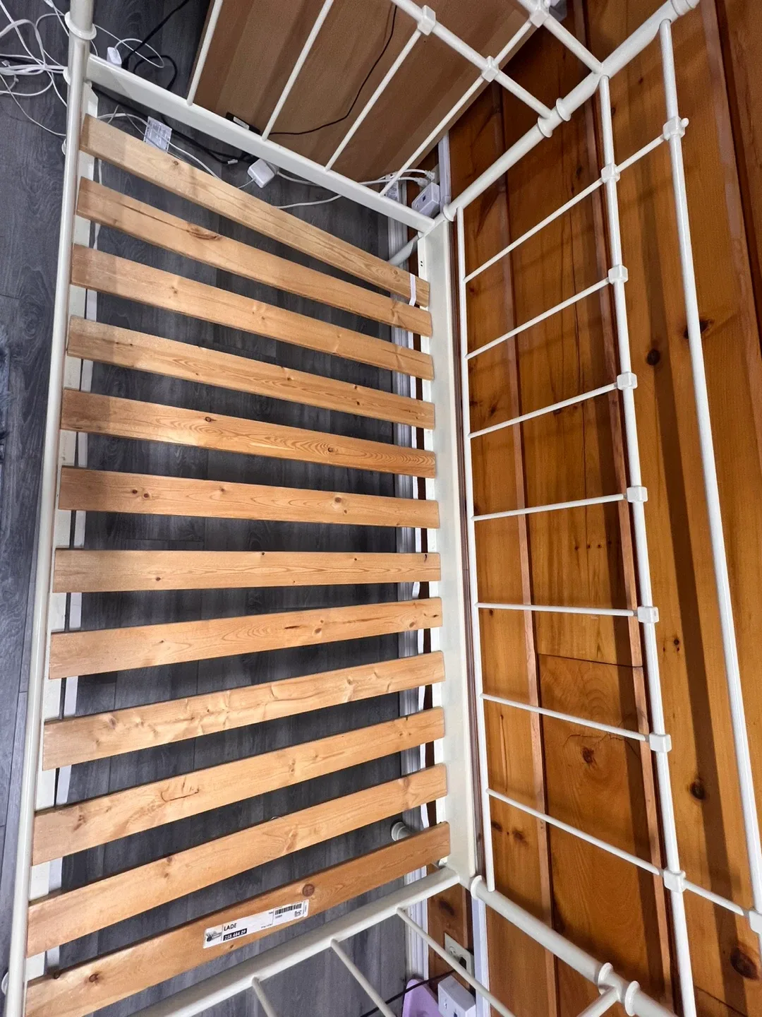 Ikea Hemnes White Bed Frame image indicator(3)