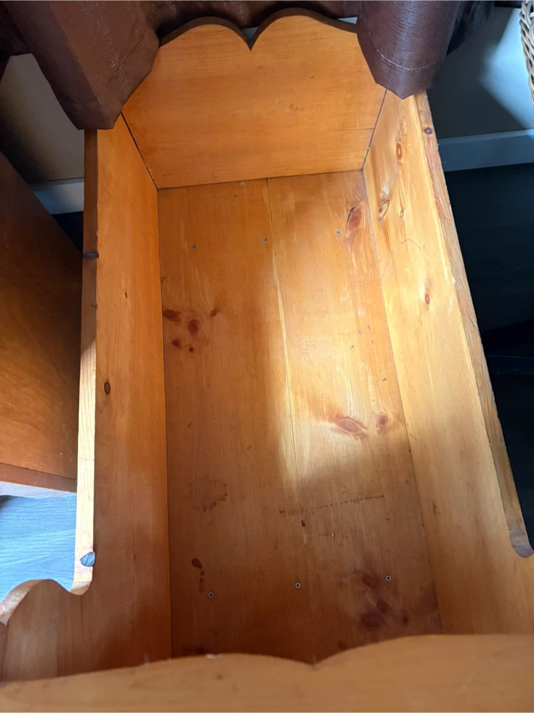 Wooden rocking cradle image indicator(2)