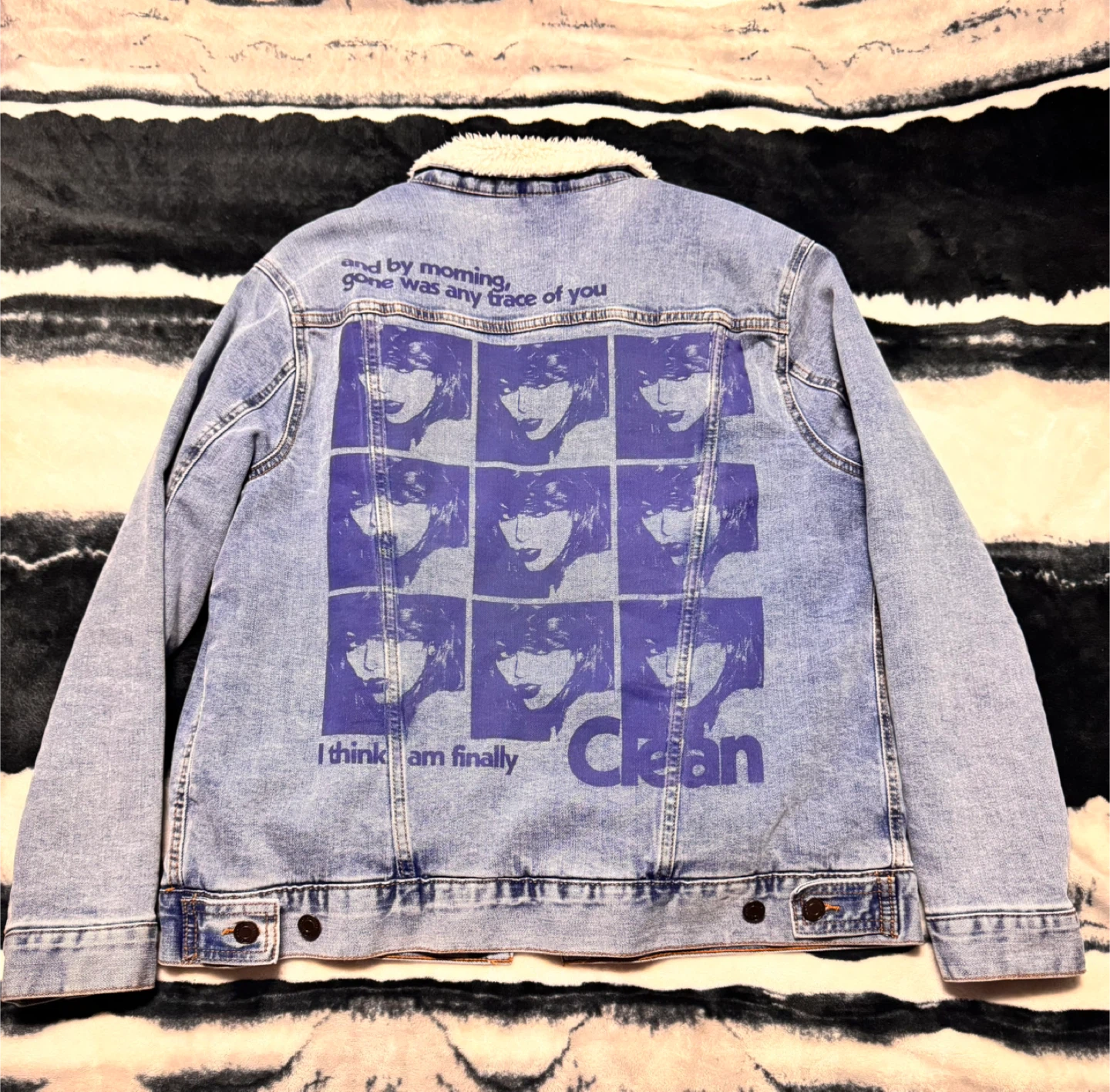 Taylor Swift 1989 Denim Jacket - Size M - photo 2