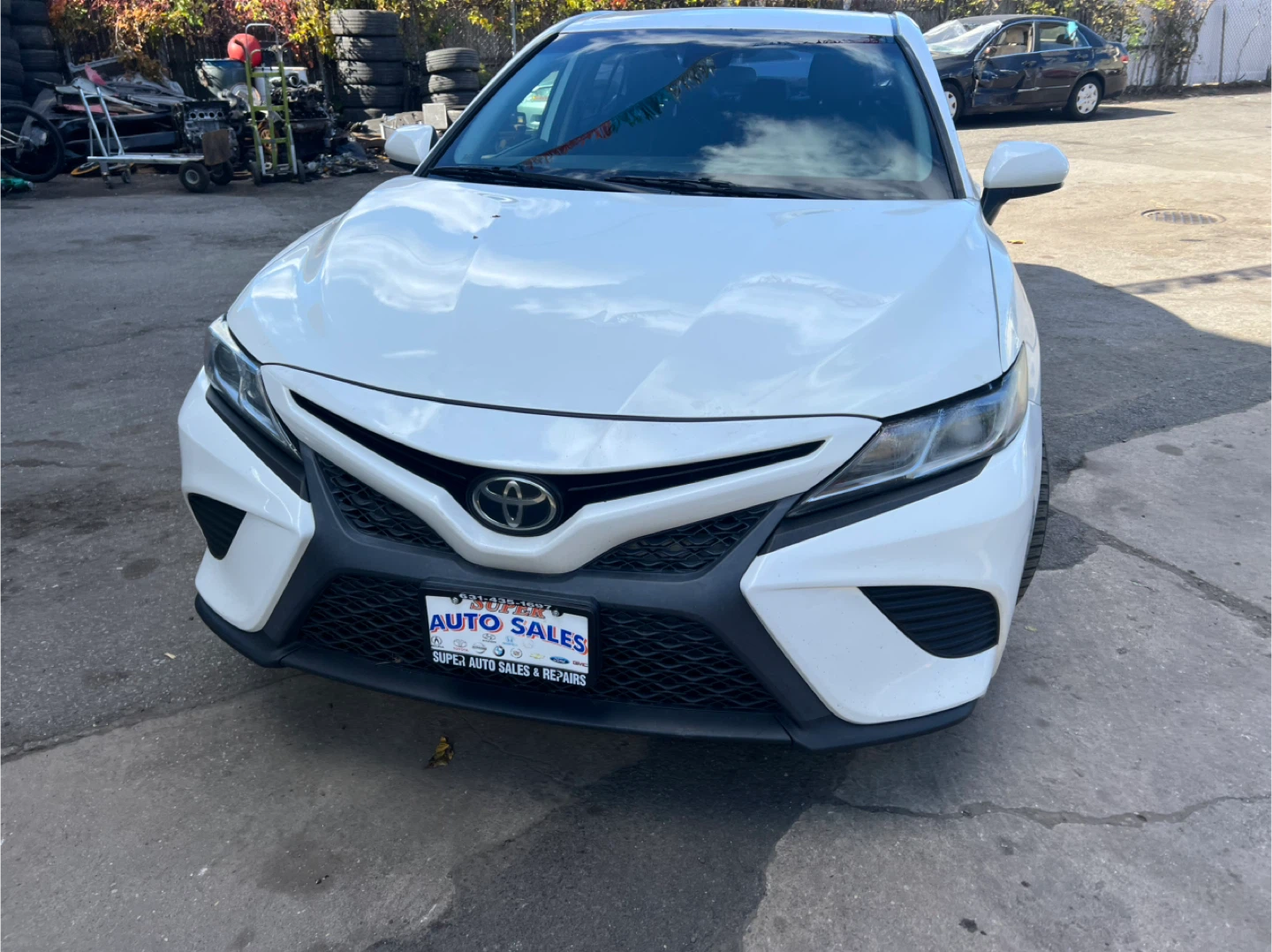 2019 Toyota Camry - photo 2