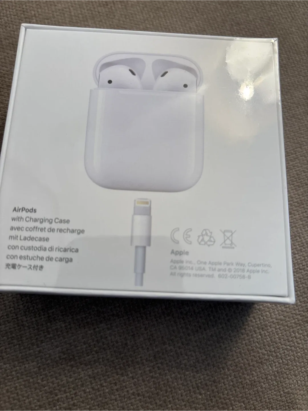 Apple AirPods NEW 2nd Gen w/Charging Case - New image indicator(2)