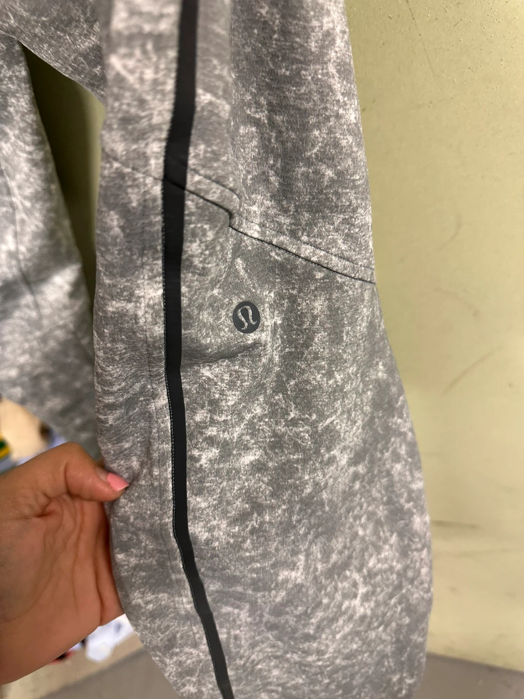 Lululemon Grey Jogger Pants XXL - photo 2