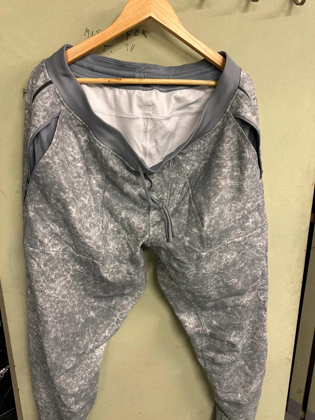 Lululemon Grey Jogger Pants XXL