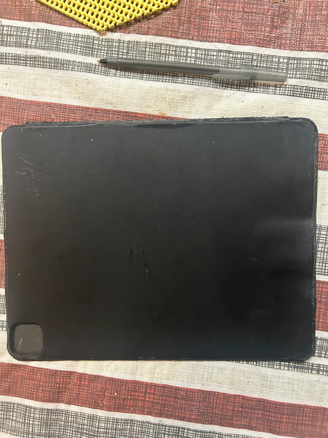 iPad Pro, 12.9 Inch. image indicator(7)