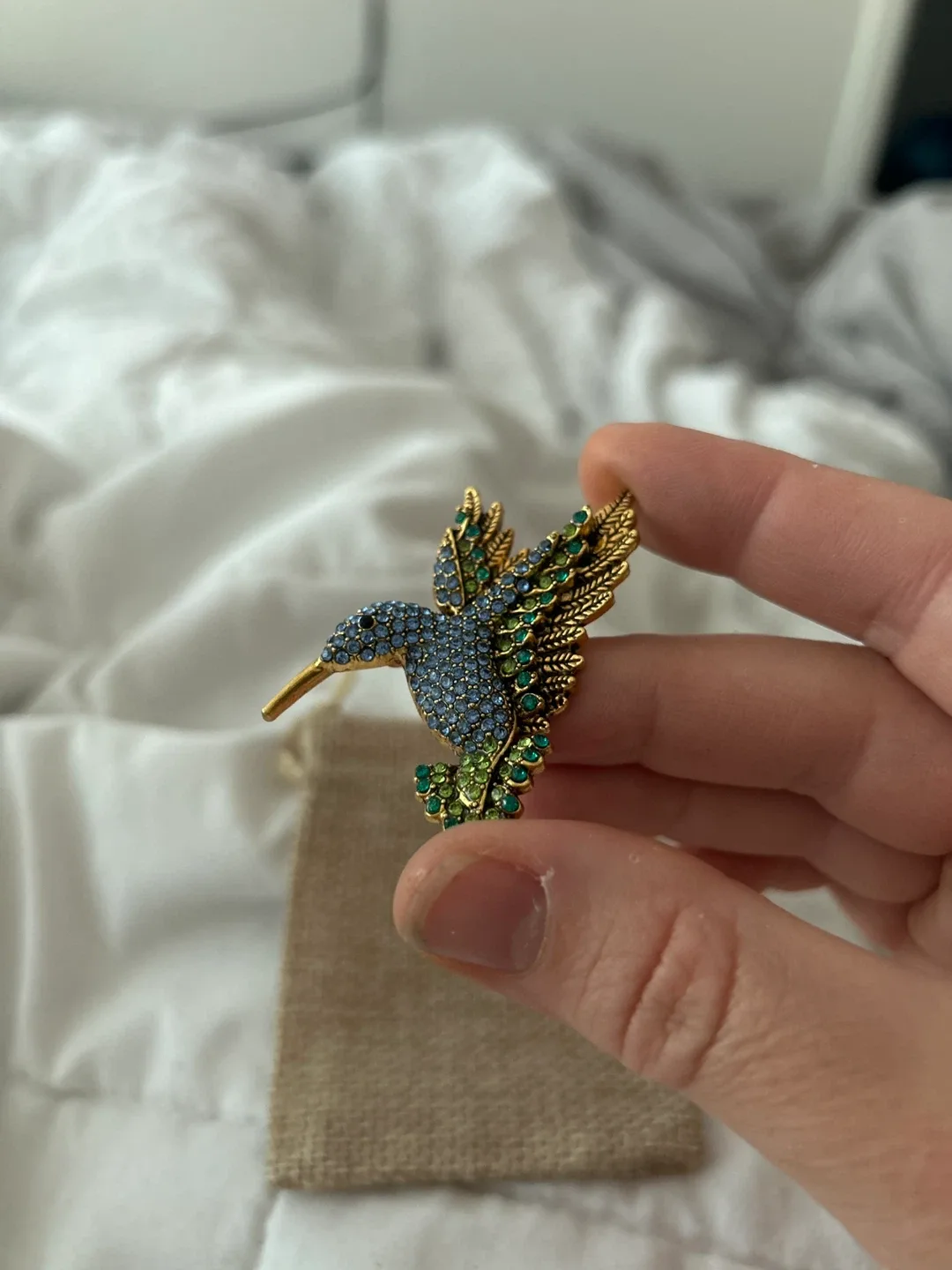 Hummingbird Brooch Pin with Rhinestones image indicator(4)