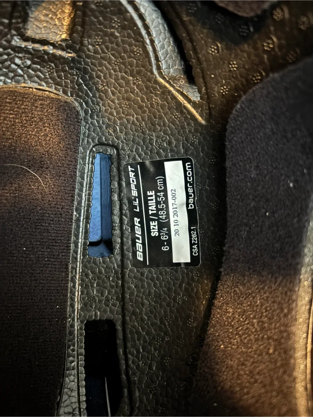 Bauer Lil' Sport Hockey Helmet Size 6 - 6 3/4 image indicator(3)