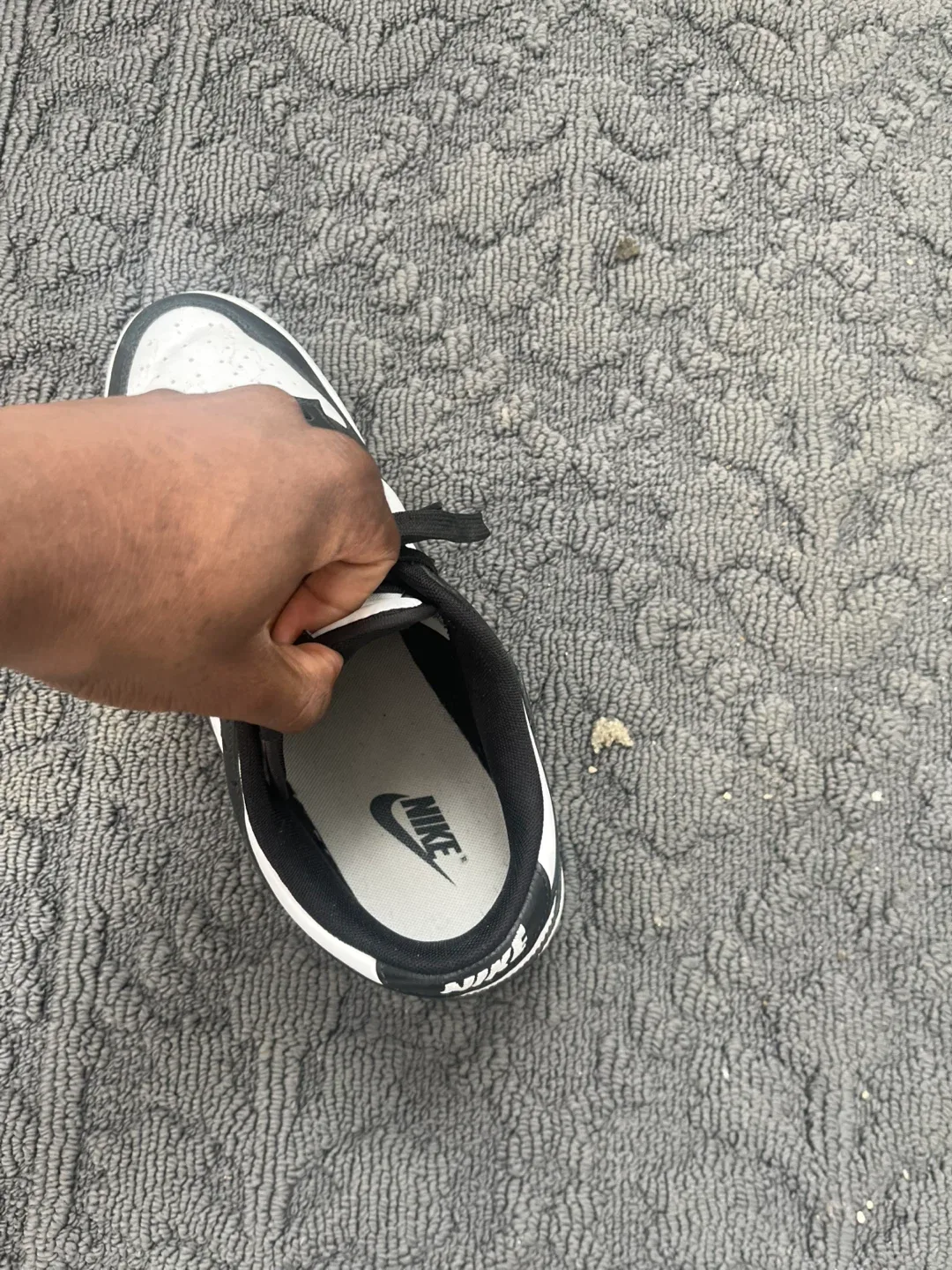 Nike Dunk Low Retro Panda - Size 10 Men's image indicator(4)