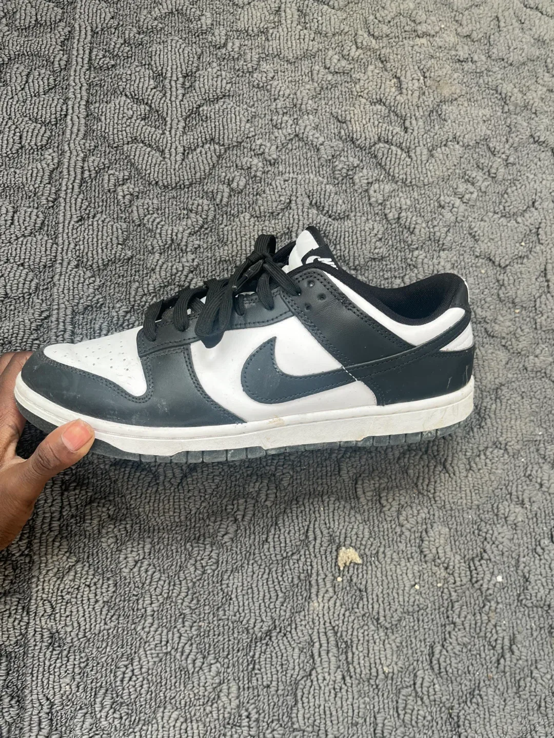 Nike Dunk Low Retro Panda - Size 10 Men's image indicator(2)