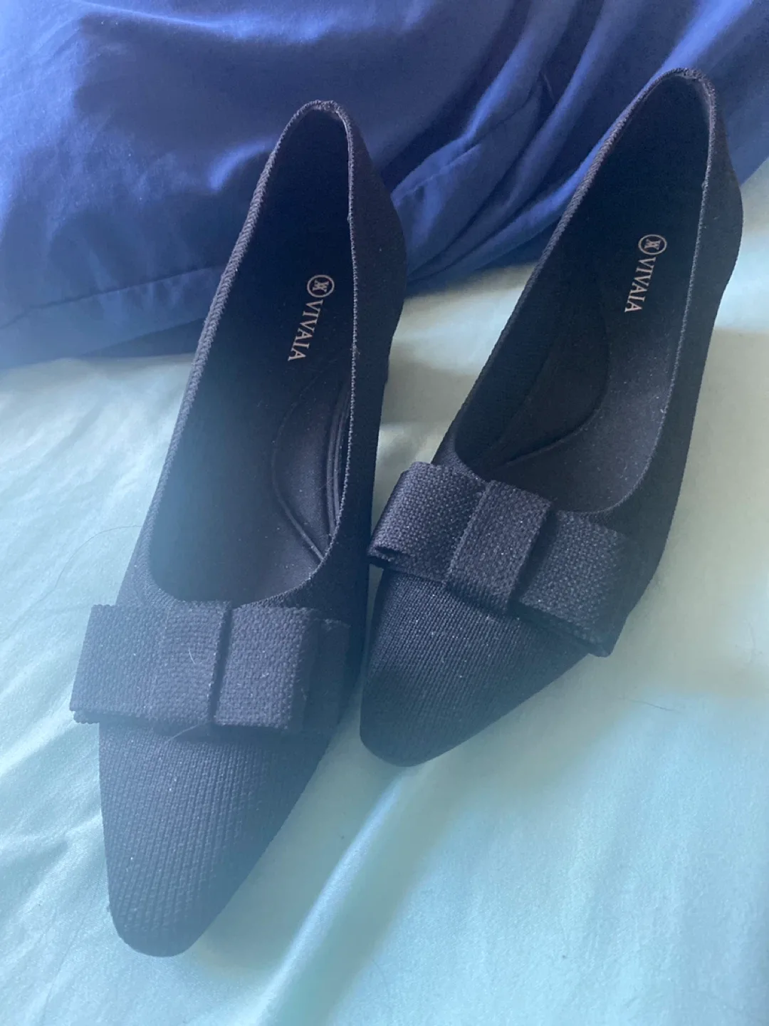 VIVAIA Black Pointed-Toe Heels Size 6 thumbnail