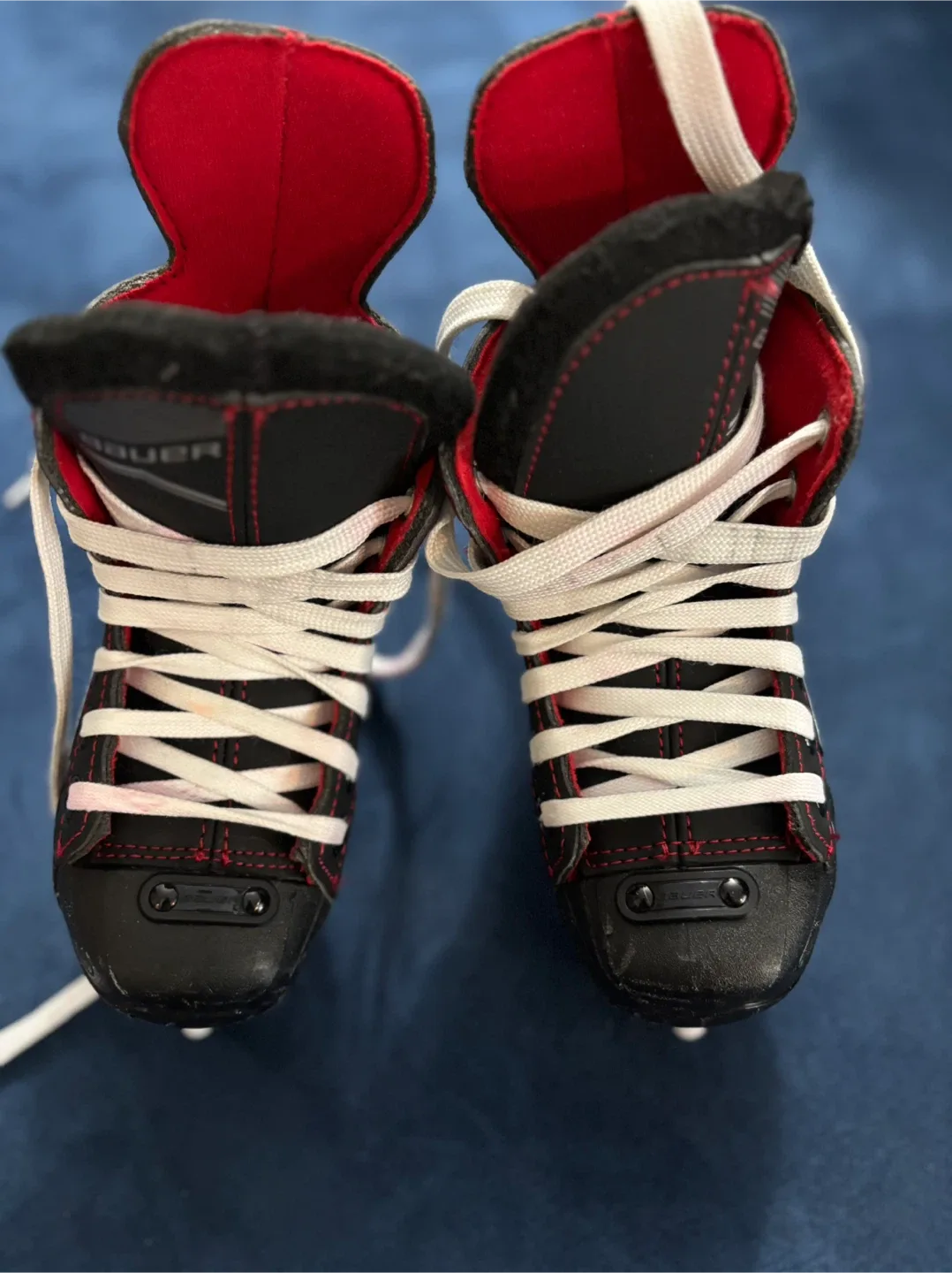 Bauer Youth Y8 Hockey Skates image indicator(2)