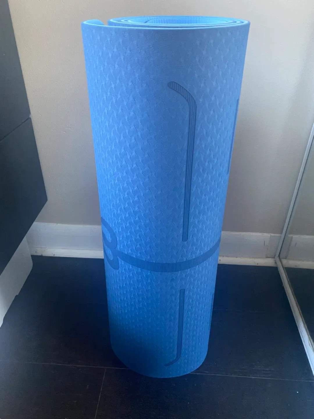 Blue Yoga Mat image indicator(3)