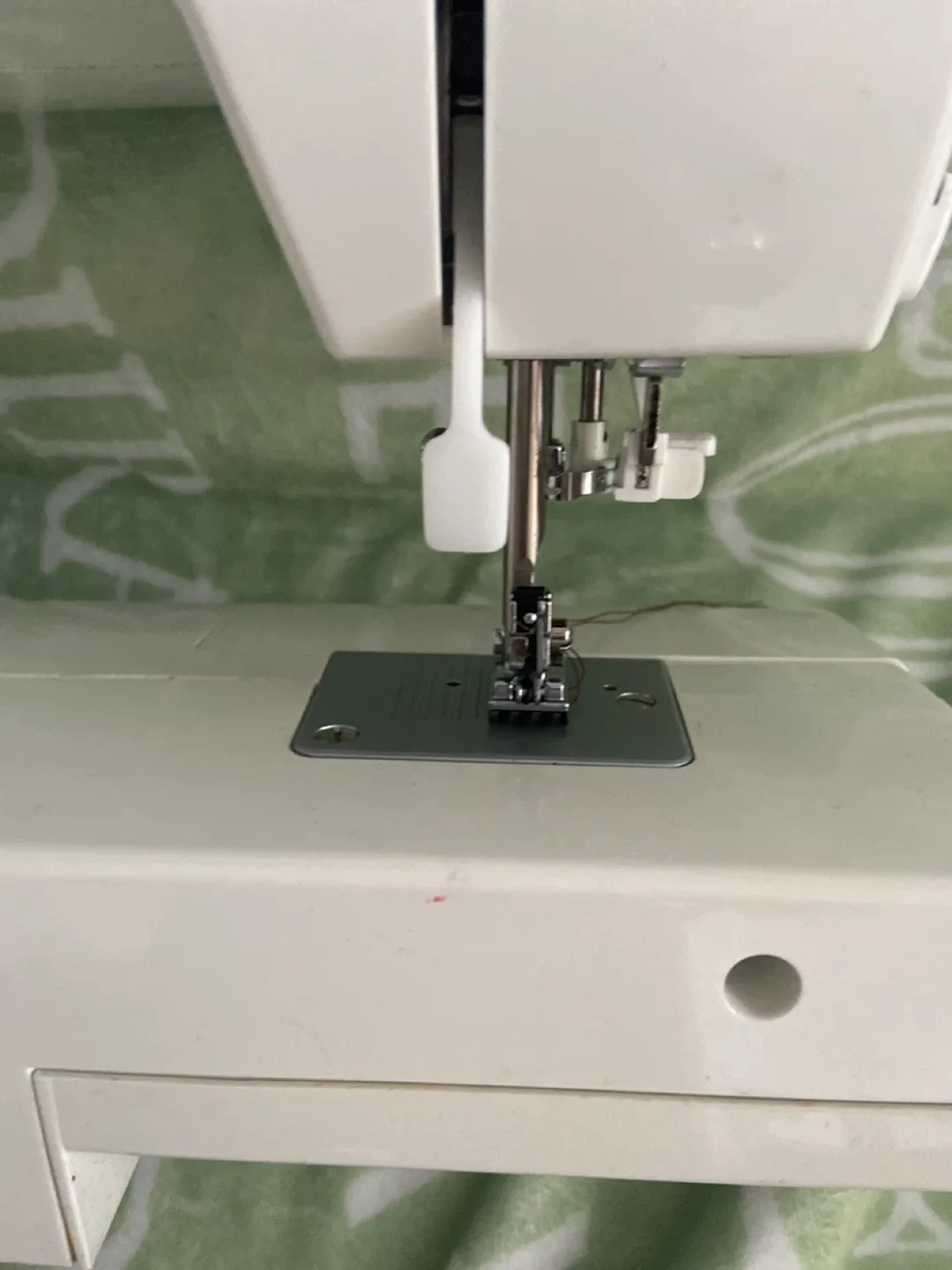 Singer Tradition 2282 Sewing Machine image indicator(6)