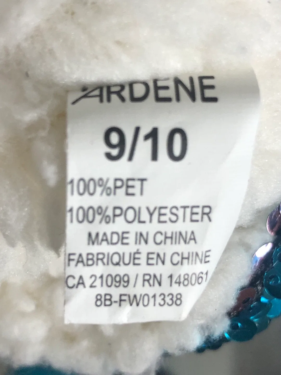 Women’s Sequins Slippers. Size 9/10. Like New. image indicator(4)