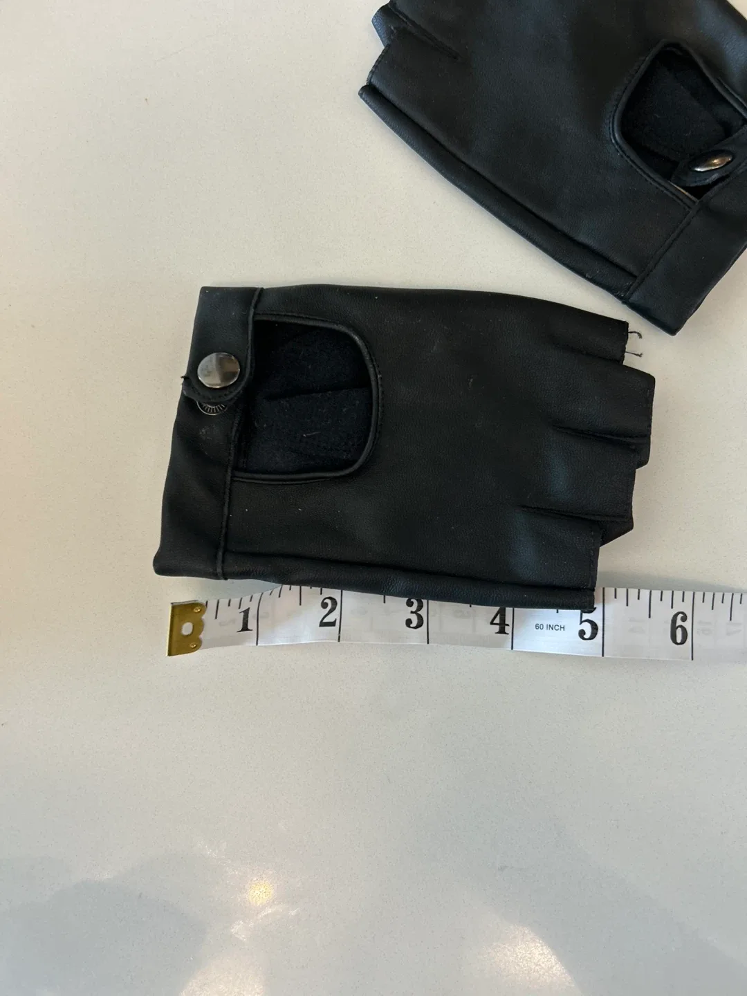 Black Leather Type  Fingerless Gloves image indicator(7)