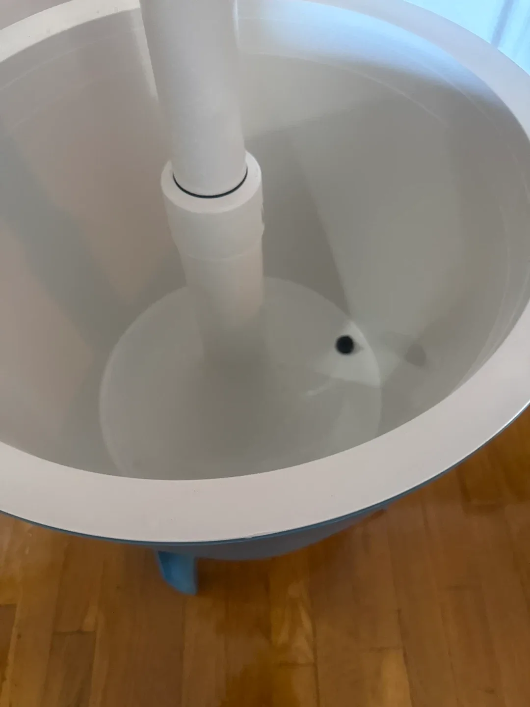 Blue Outdoor Rolling Patio Cooler image indicator(2)