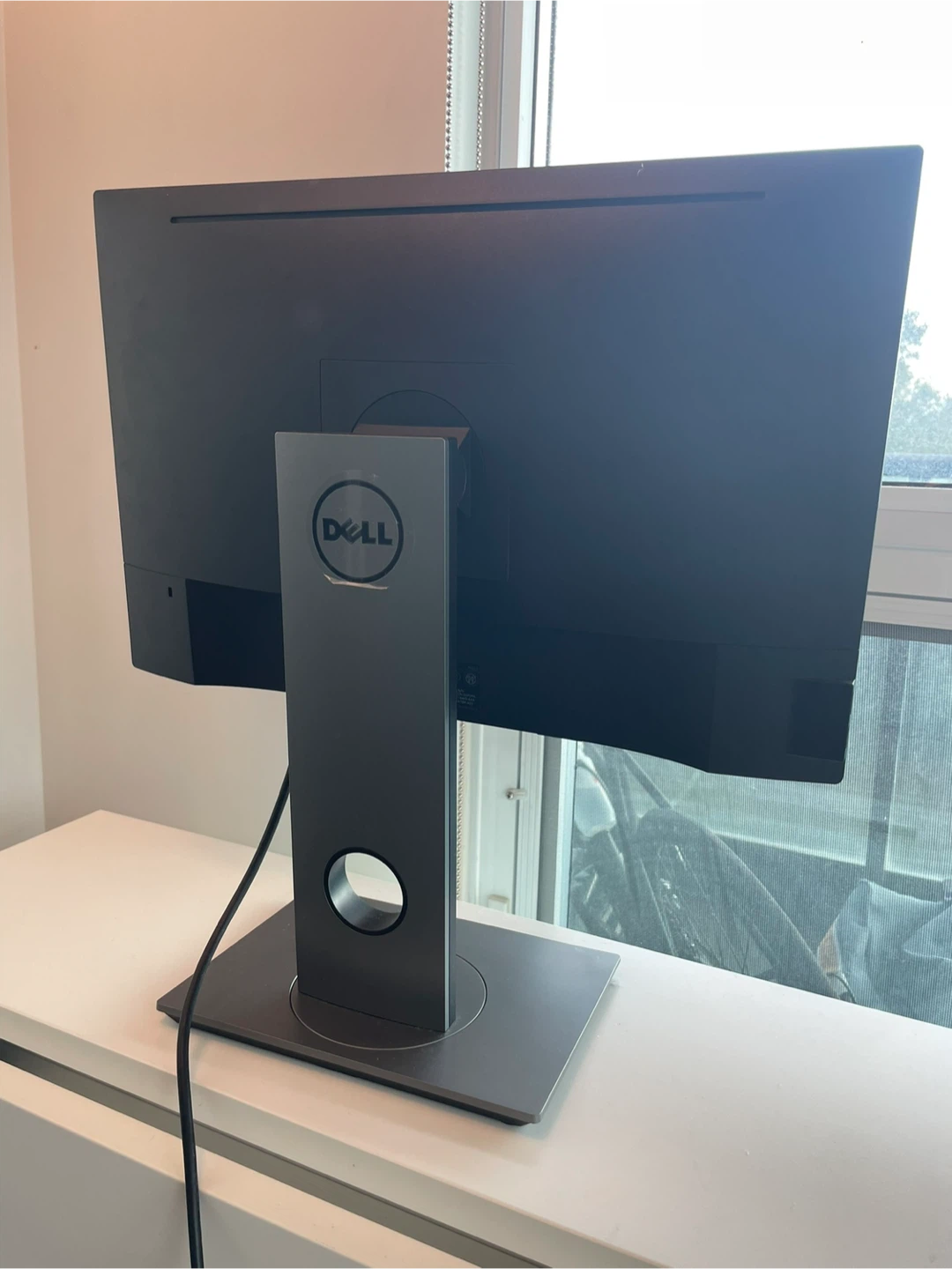 Dell Monitor - Great Condition - photo 2
