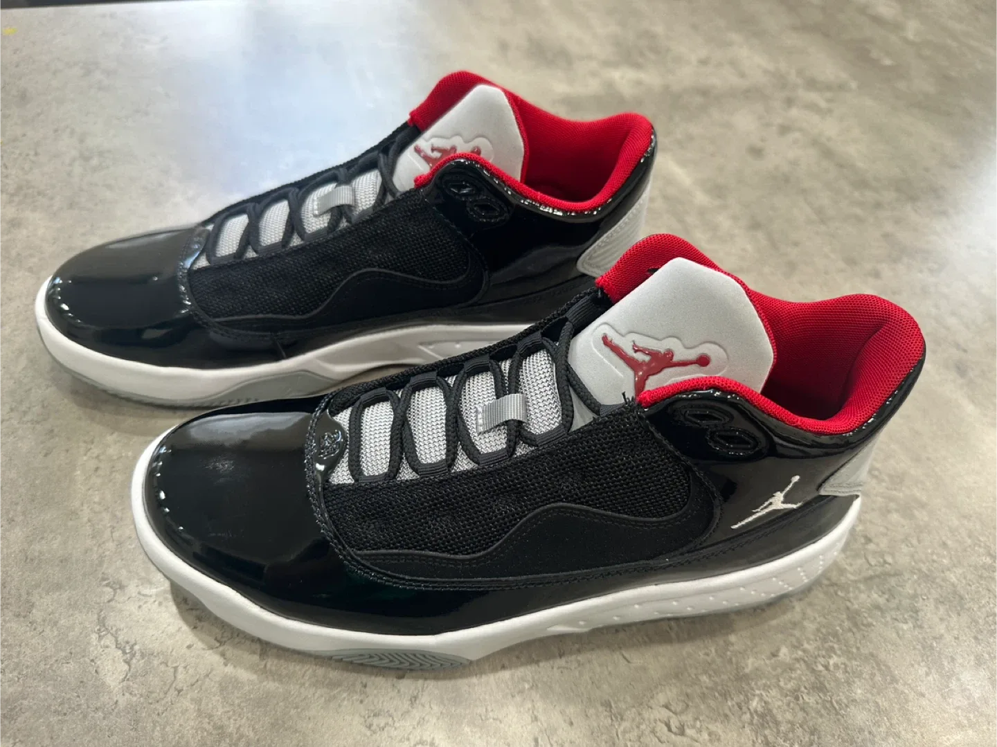 Jordon Shoes image indicator(2)