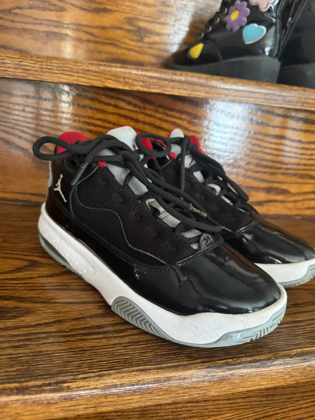 Jordan Flight 45 High Youth Size 3.5Y image indicator(2)