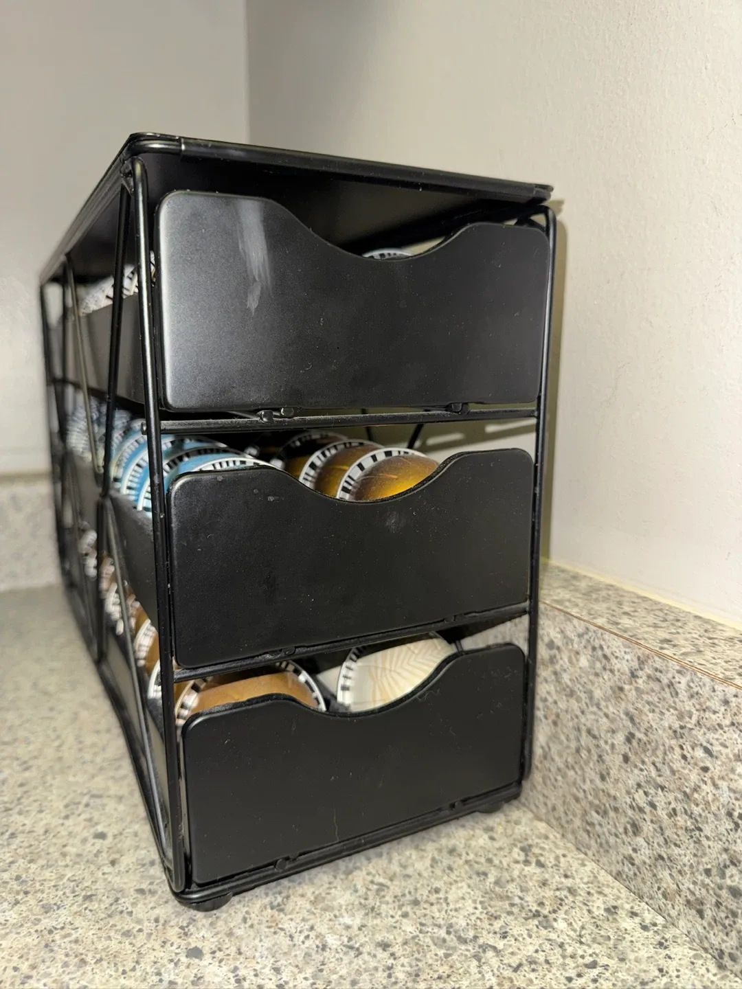 Nespresso Vertuo Next Coffee Maker & Pod Holder image indicator(4)