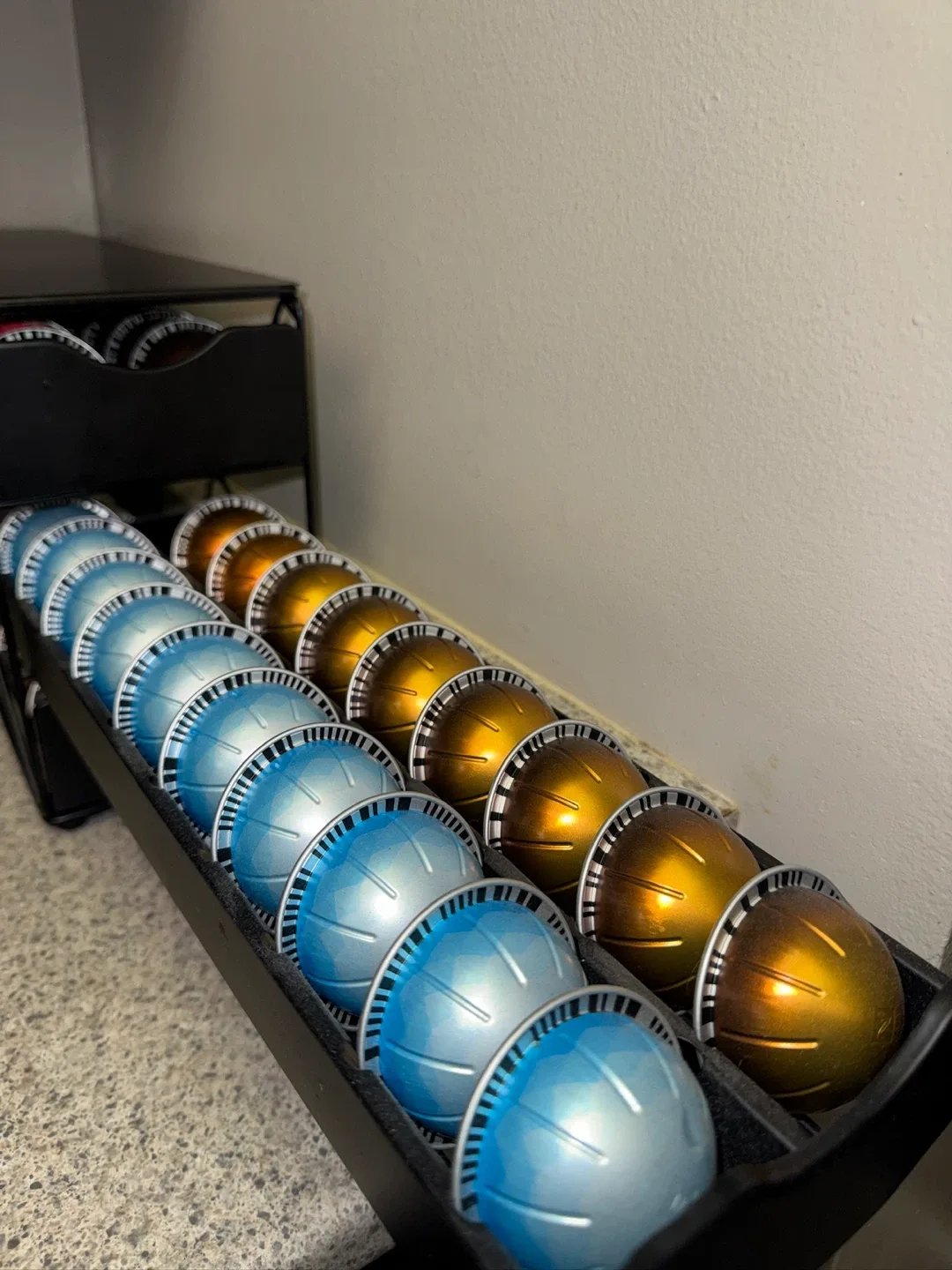 Nespresso Vertuo Next Coffee Maker & Pod Holder image indicator(7)