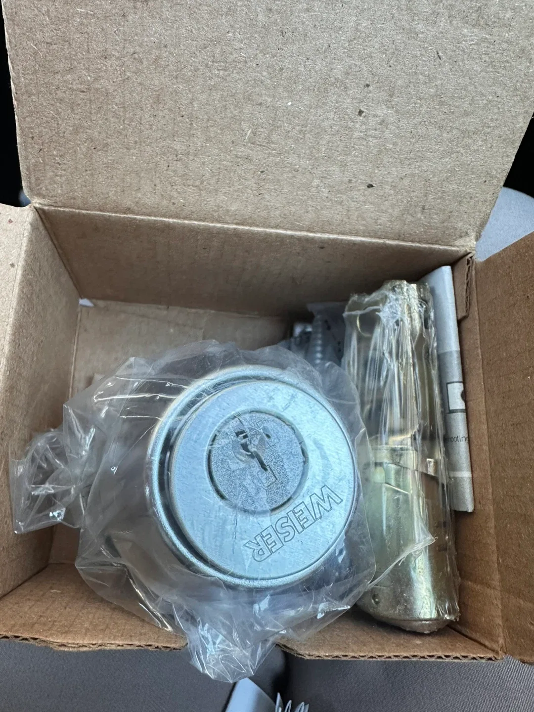 New Weiser Elements Satin Chrome Deadbolt with Key image indicator(2)