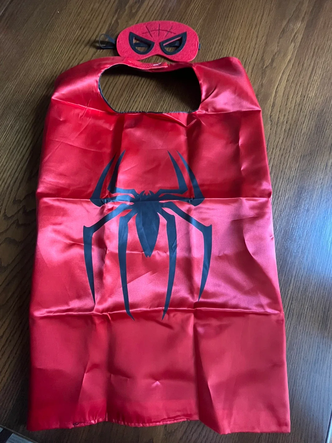 Superhero Cape & Mask Set - Spiderman, Superman, Captain America image indicator(2)