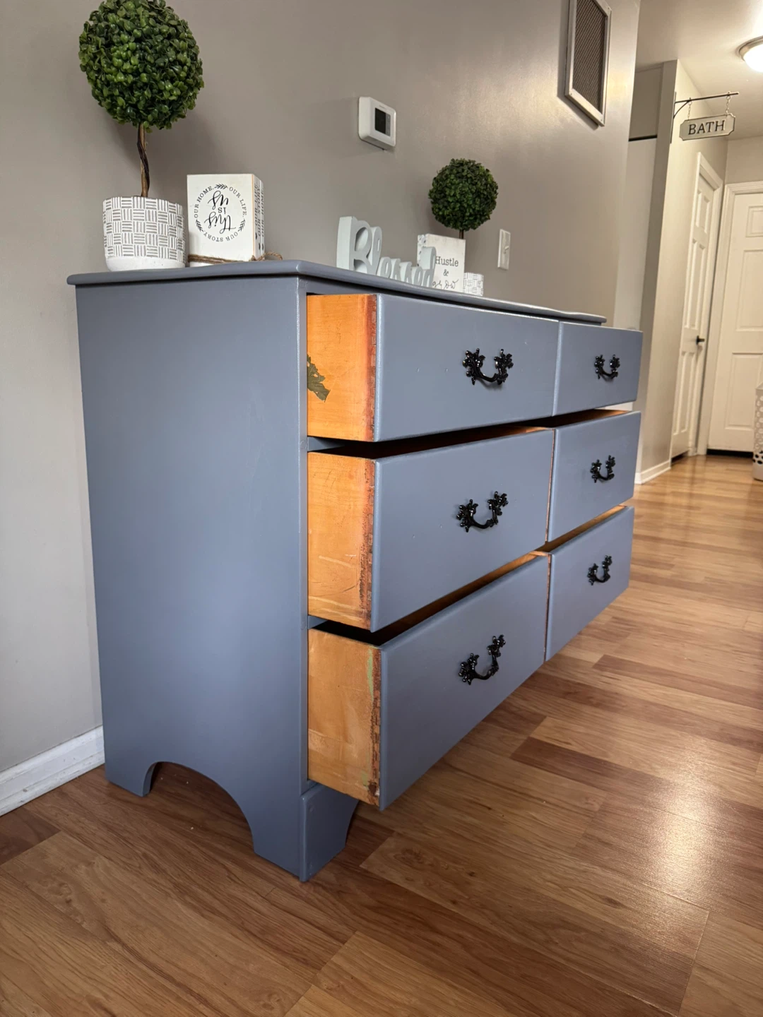 🩶✨Beautiful solid wood dresser✨🩶 - photo 3